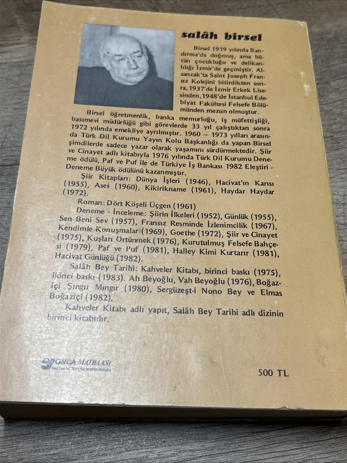 Salah birsel Kahveler Kitabi