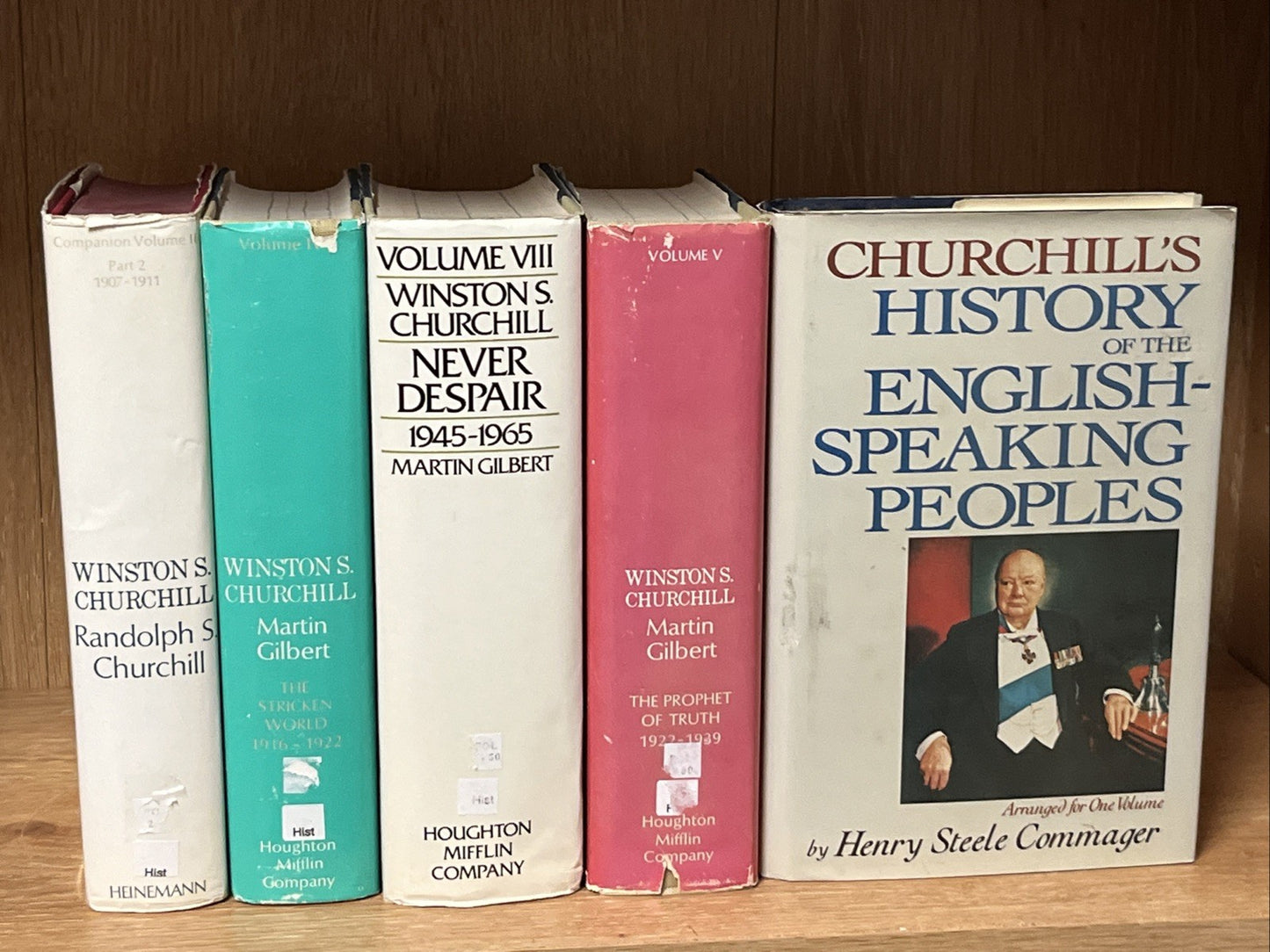 Lot of 5 Winston S Churchill Randolph Churchill & Martin Gilbert / Henry Steel