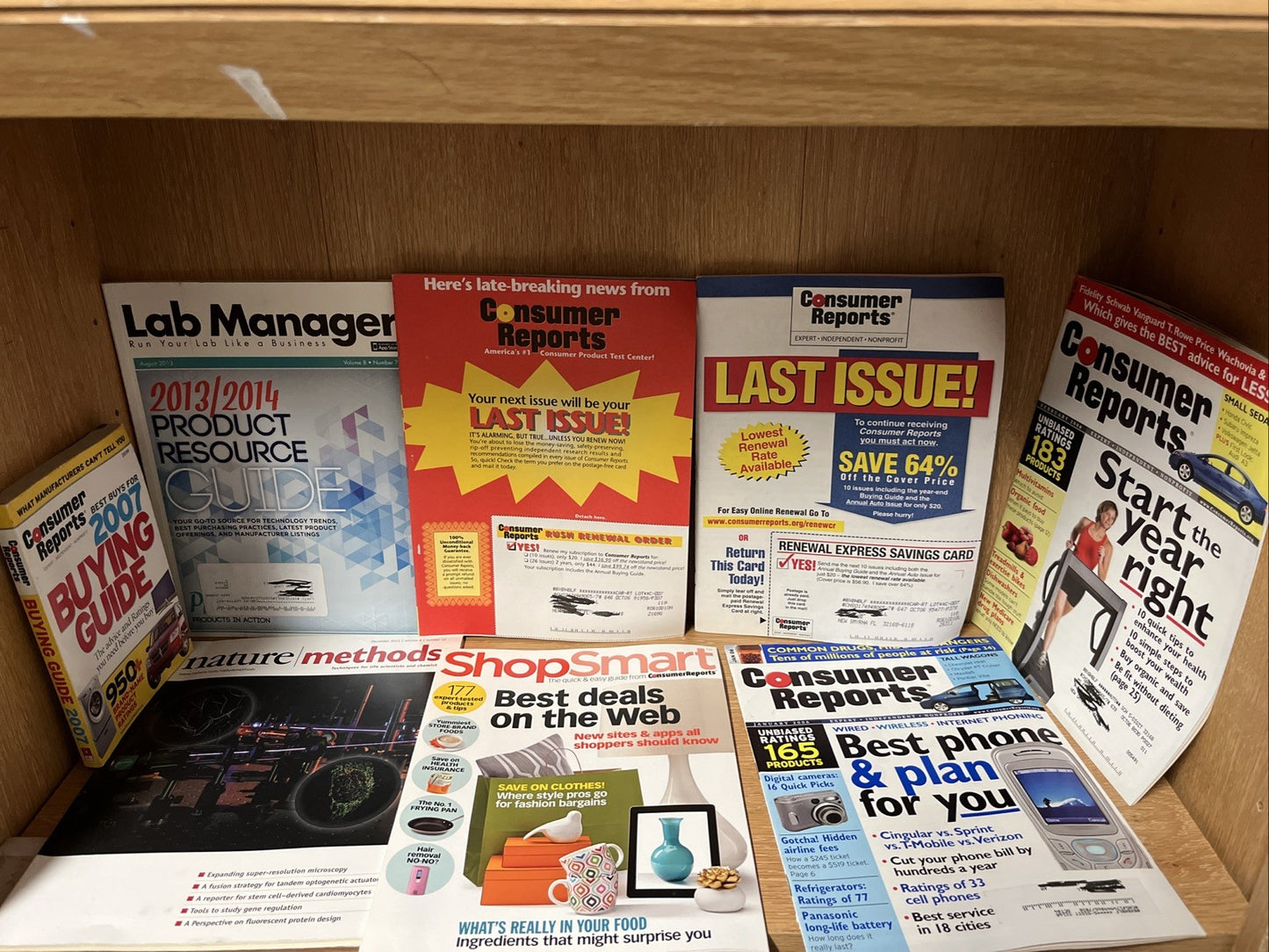 Lot of 8 Lab Manager Run Your Lab /Consumer Reports/ Nature Methods Magazine