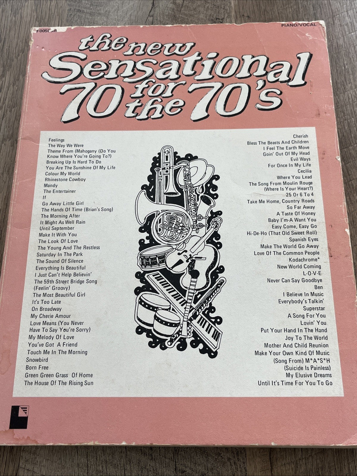 The New Sensational 70 for the 70's  Featuring Piano/Vocal/Chords F0050SM2