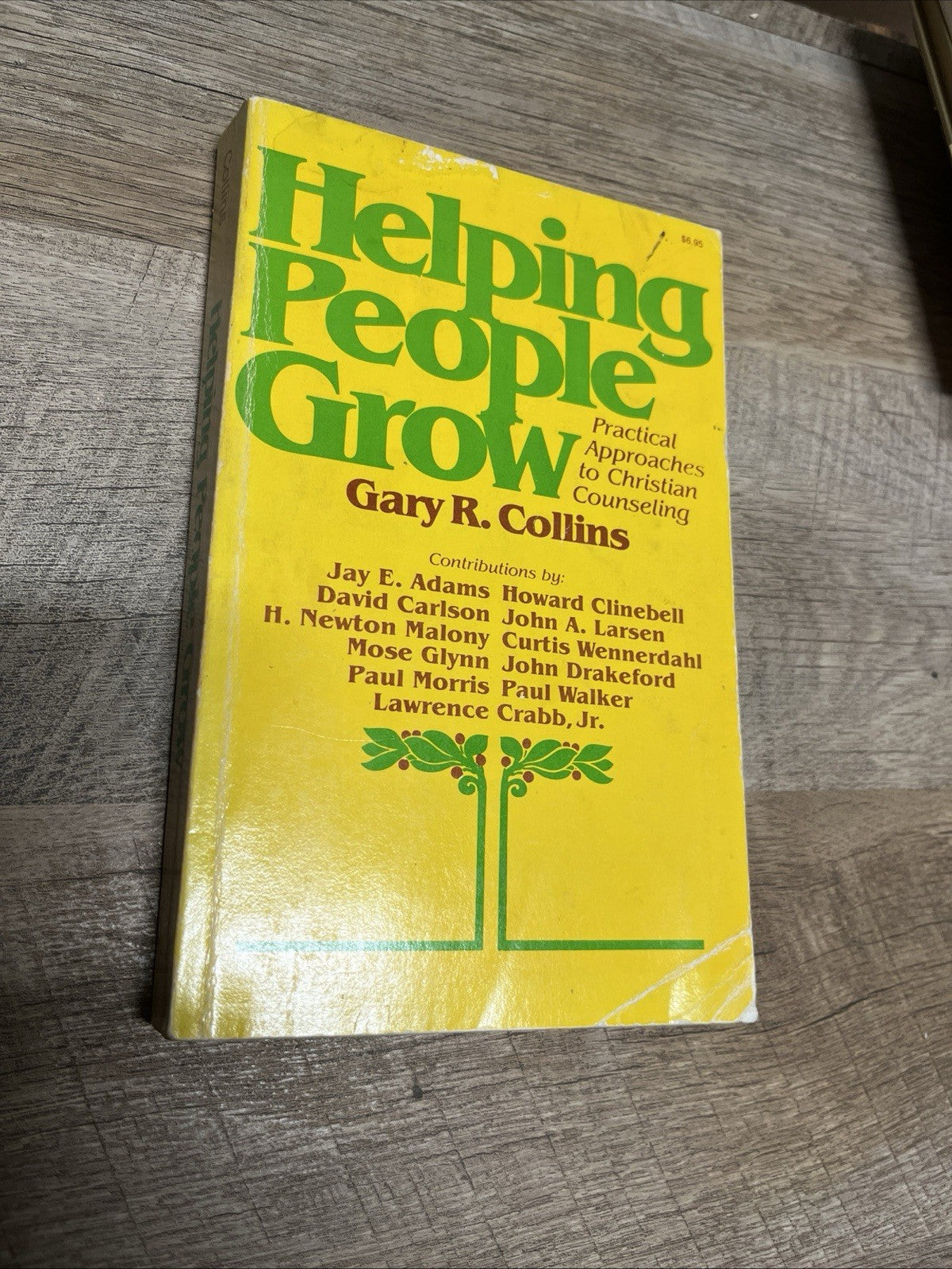 HELPING PEOPLE GROW: PRACTICAL APPROACHES TO CHRISTIAN By Gary R. Collins *VG+*