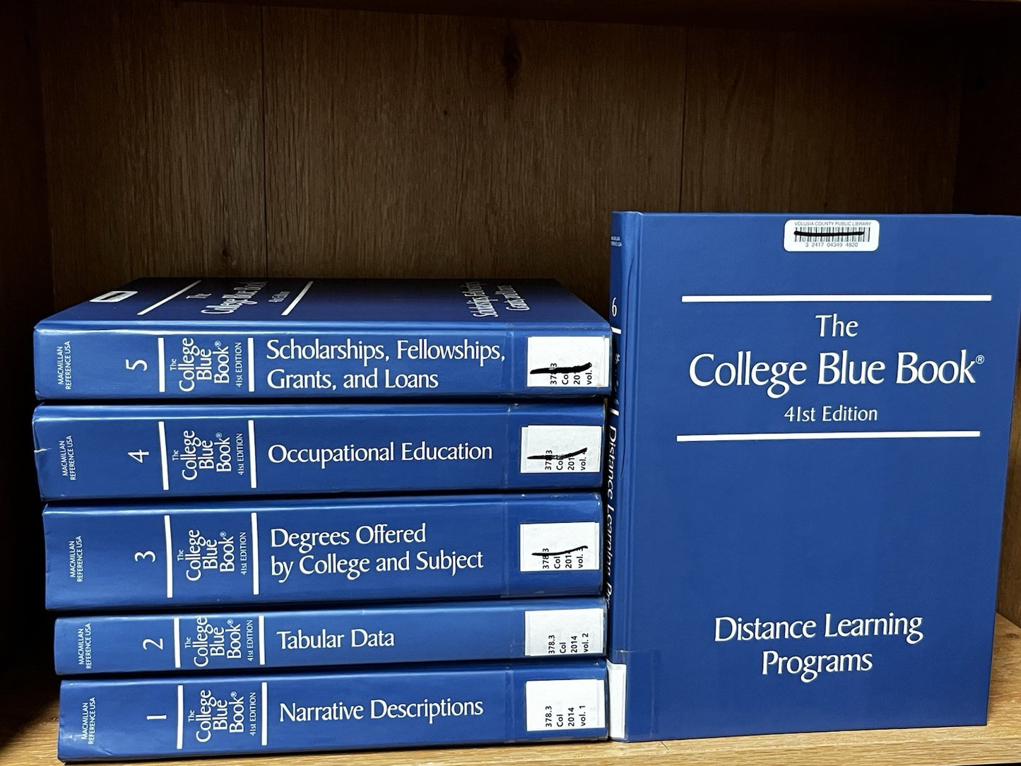 The College Blue Book 41st Edition All Volumes 1 - 6 Macmillan Reference USA