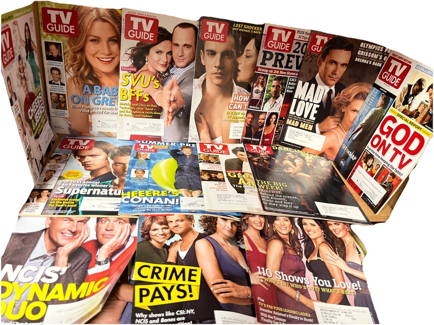 TV GUIDES LOT OF 22  MAGAZINES NCIS Dynamic Duo, Lost, Hot Bods! 2006 -2011
