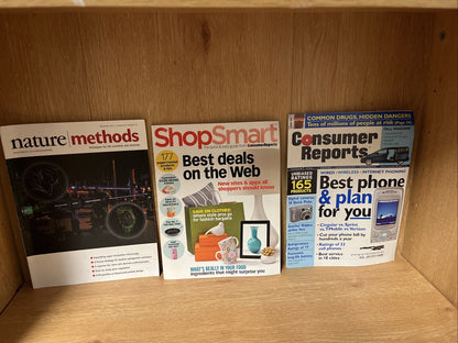 Lot of 8 Lab Manager Run Your Lab /Consumer Reports/ Nature Methods Magazine