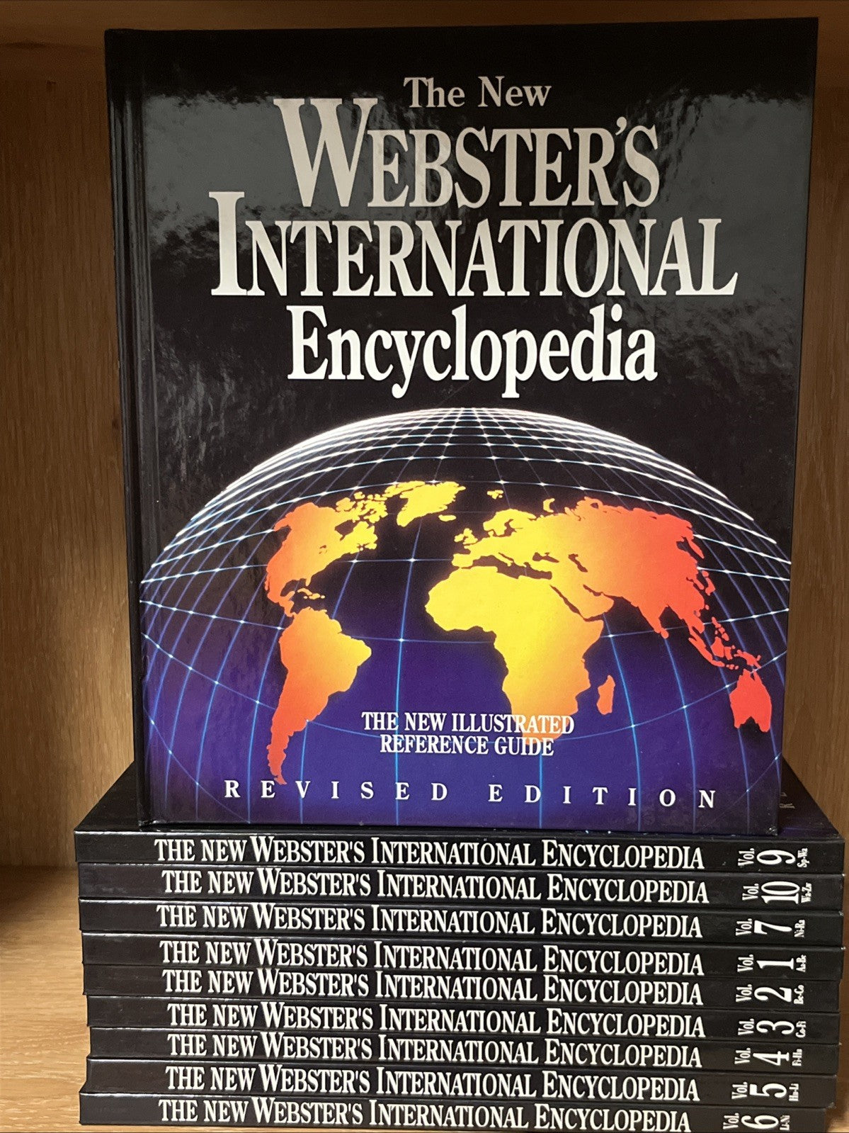 The New Webster’s International Encyclopedia The New Illustrated Ref Vol 1 - 10
