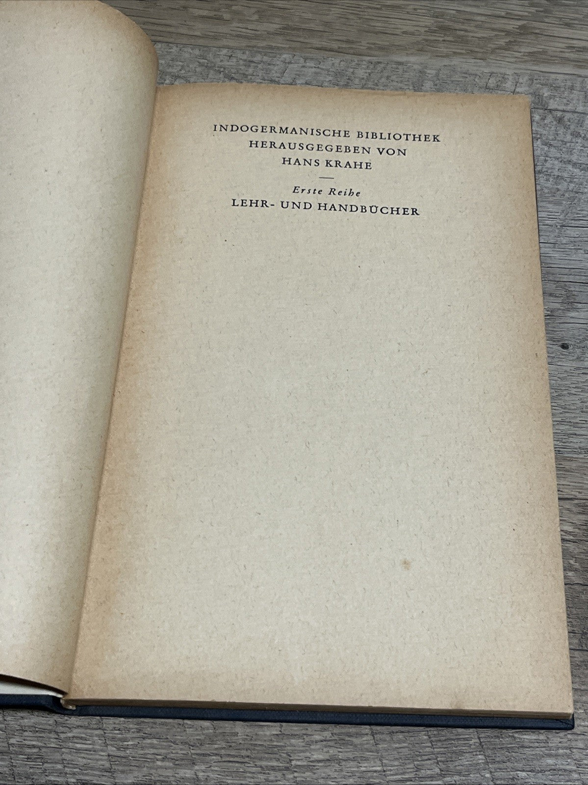 INDOGERMANISCHE BIBLIOTHEK HERAUSGEGEBEN HANS KRAHE Erstwhile Reibe LEHR 1951