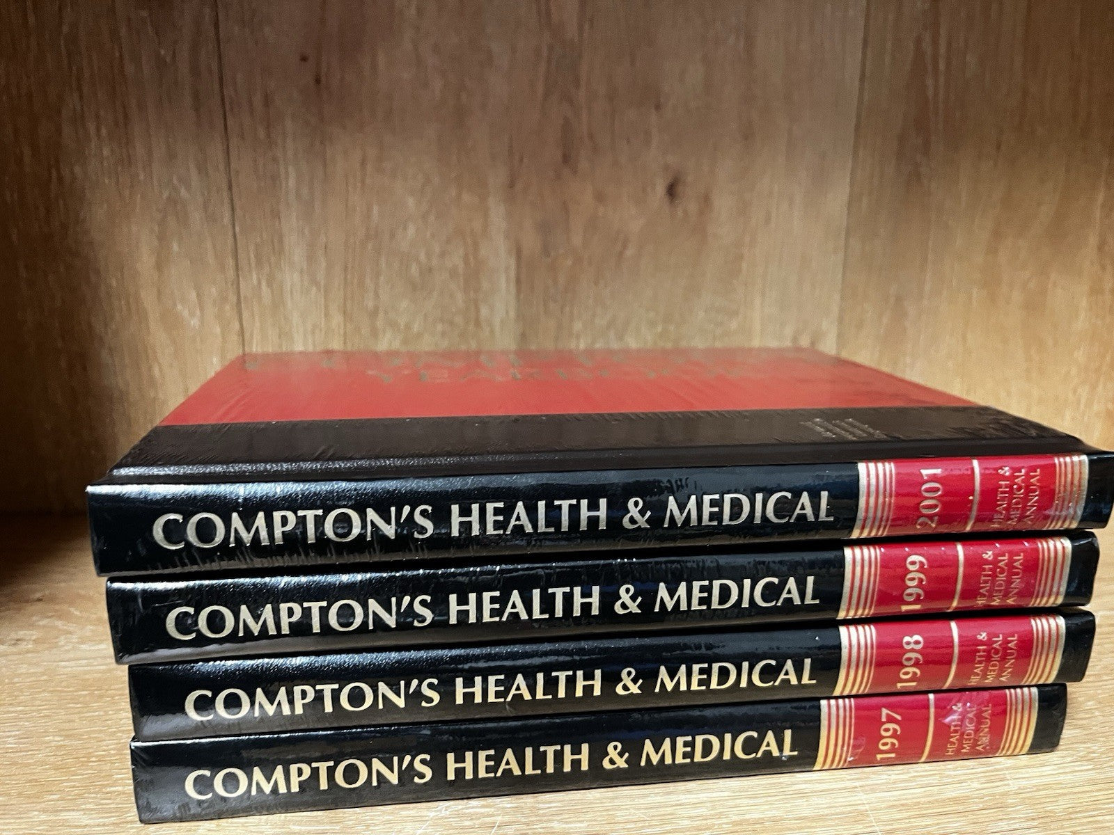 Compton’s Health & Medical Annual Lot 4 from 1997 /98/99/2001 **NEW**