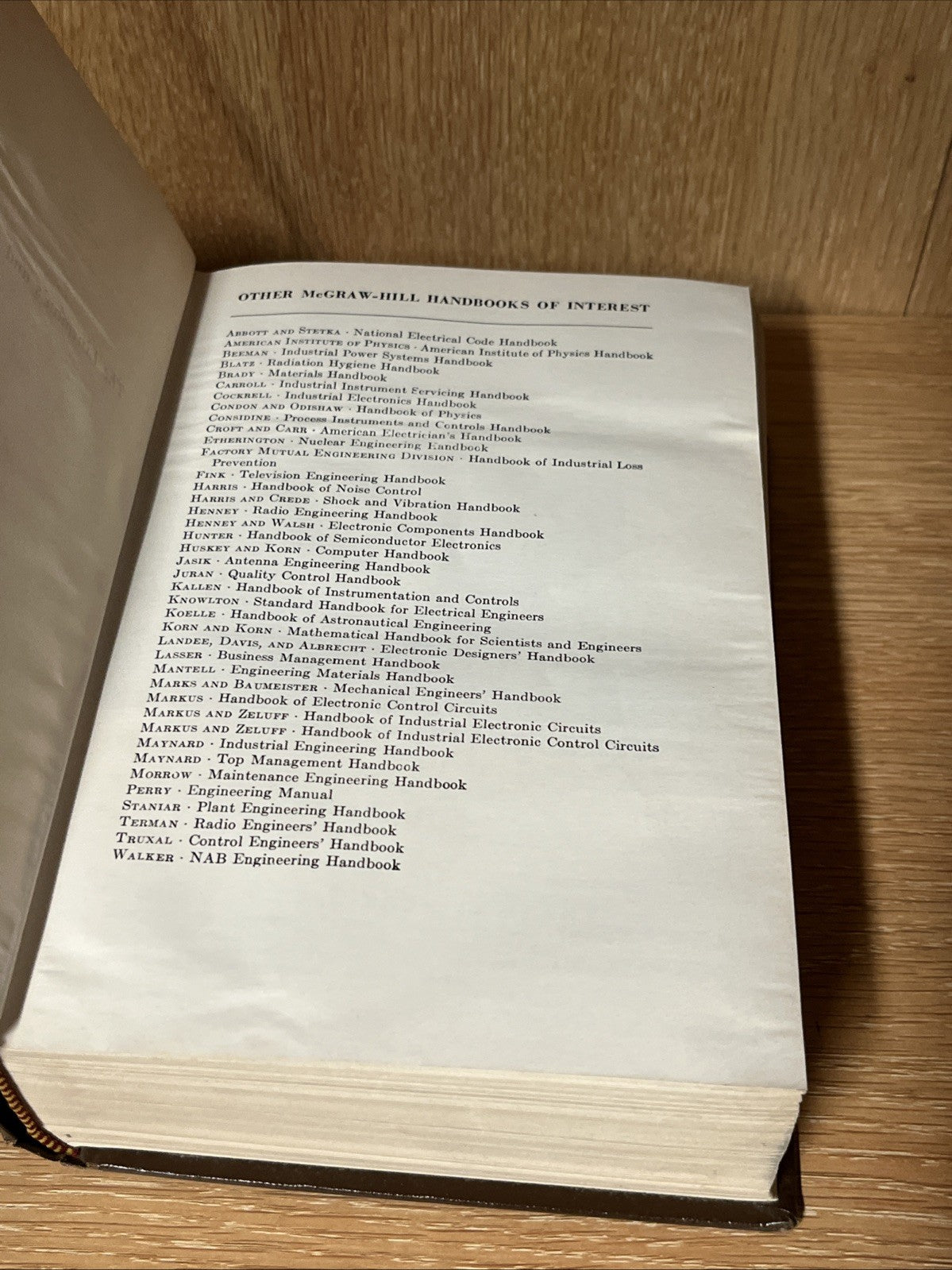The Lineman's and Cableman's Handbook Fifth Edition Edwin Kurtz, Shoemaker 1976