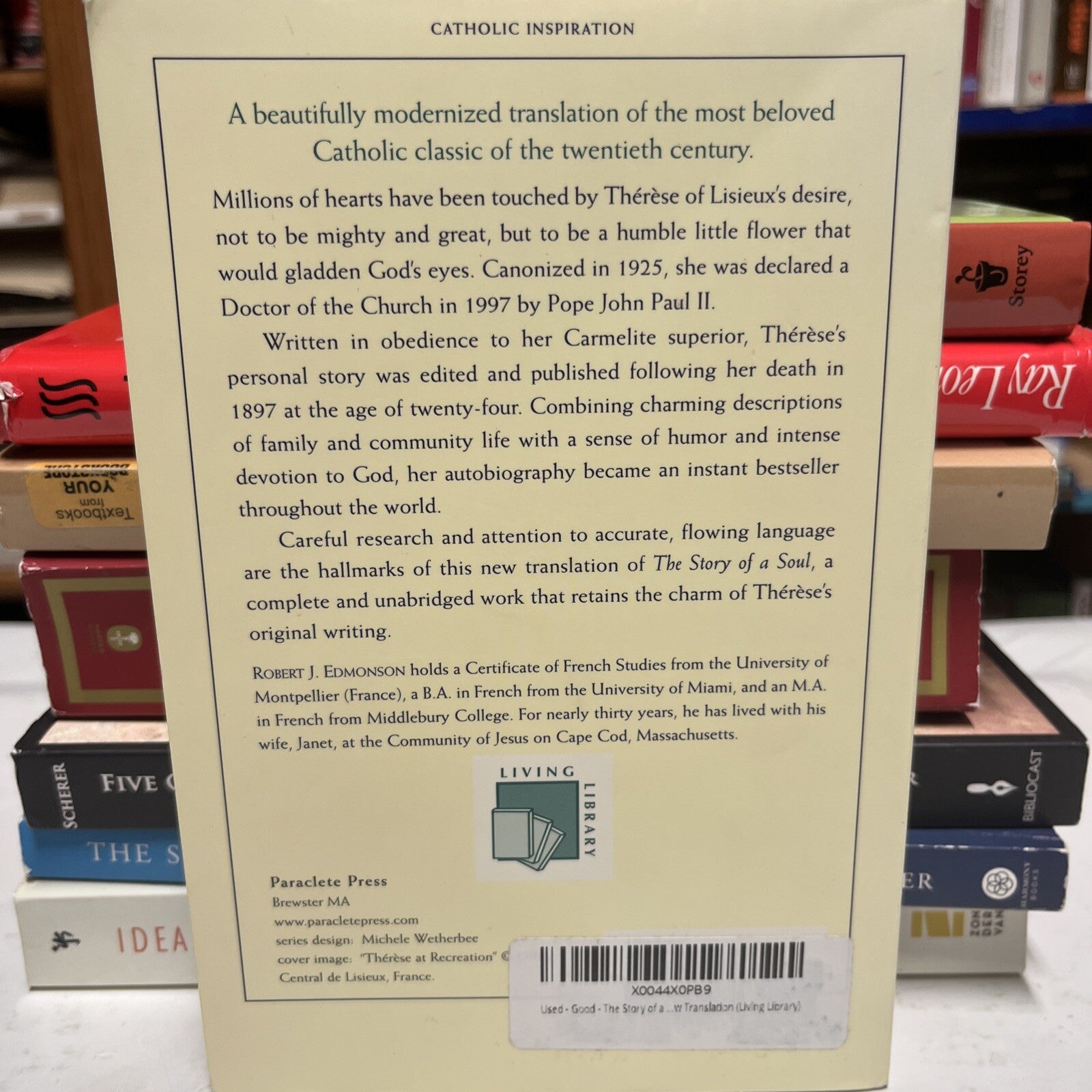The Story of a Soul: A New Translation (Living Library) [Paperback]