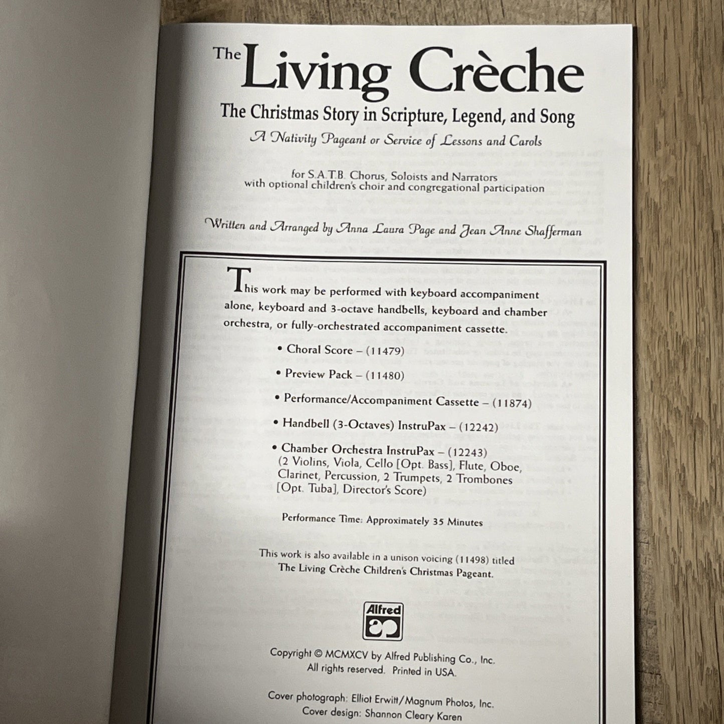 The Living Crèche The Christmas Story in Scripture, Legend and Song SATB