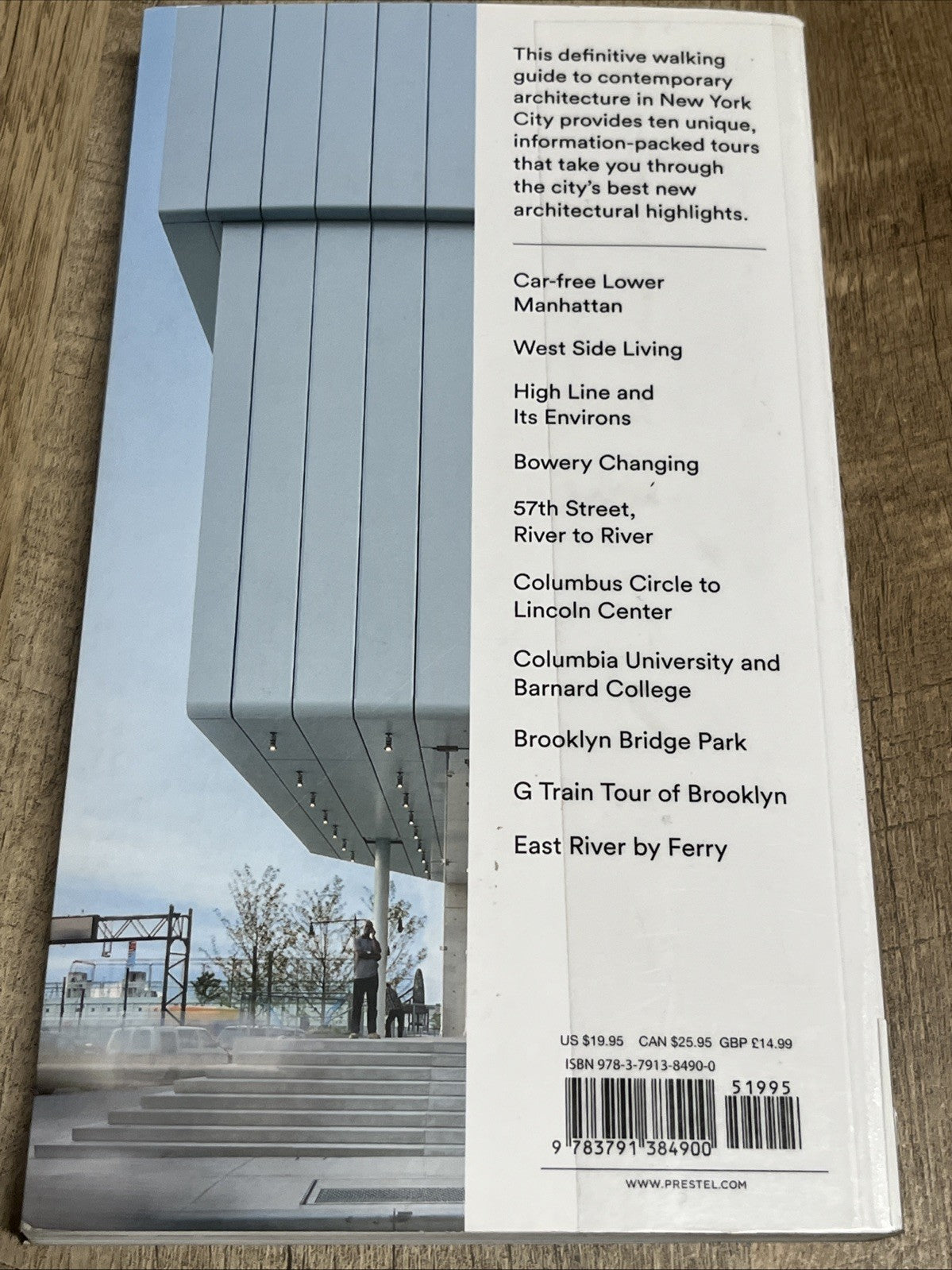 NYC WALKS: GUIDE TO NEW ARCHITECTURE By John Hill & Pavel Bendov **Excellent**