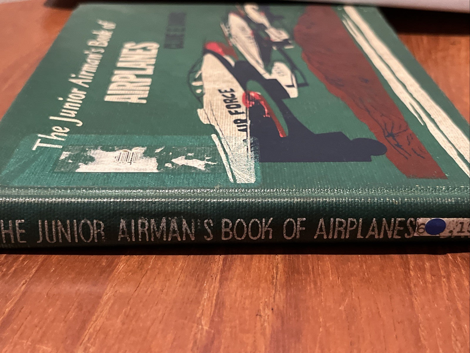 The Junior Airman's Book of Airplanes Clive E. Davis