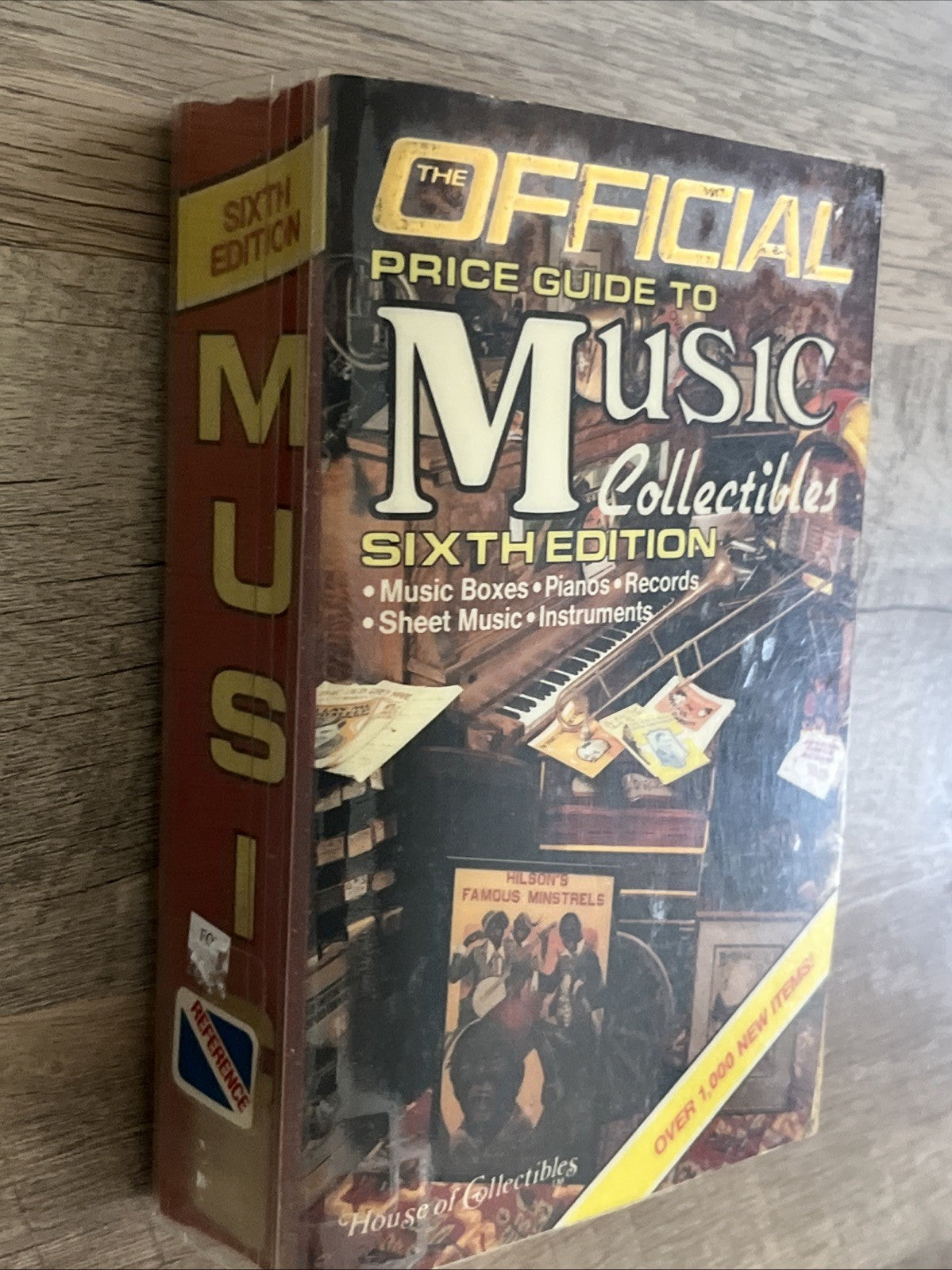 Official Price Guide to Music Collectibles Sixth Edition Music Boxes. Piano.more
