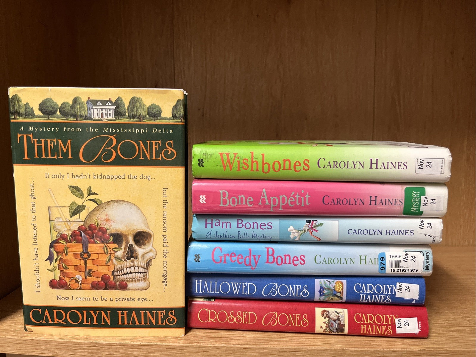 carolyn haines books Lot of 7 sarah delaney & A Southern Belle Mystery