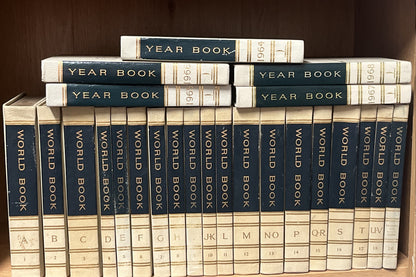 1961 World Book Encyclopedia Vol 1 - 20 Missing Vol 19 & Year book 1964 To 1968