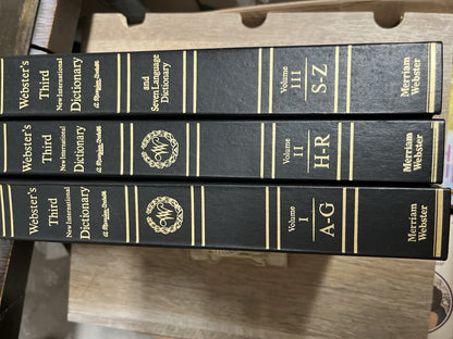 Webster’s Third New International Dictionary And Seven Language Vol.1 - 3 (1993)