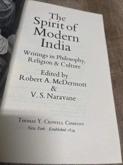 The Spirit of Modern India 1st Edition Robert A McDermott 1974 VG PB