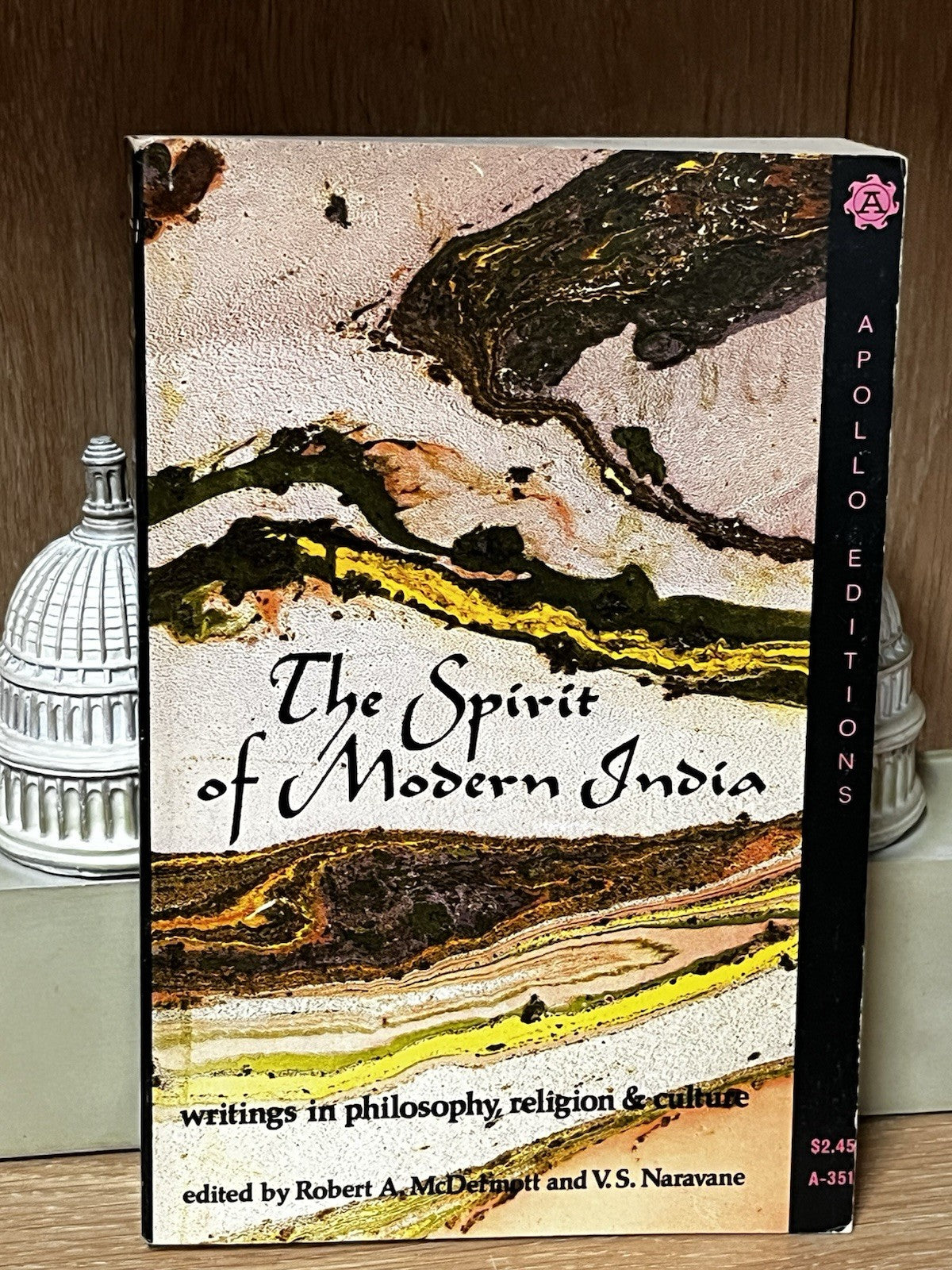 The Spirit of Modern India 1st Edition Robert A McDermott 1974 VG PB