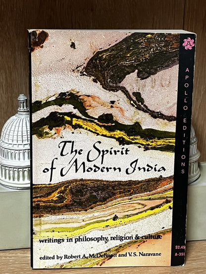 The Spirit of Modern India 1st Edition Robert A McDermott 1974 VG PB