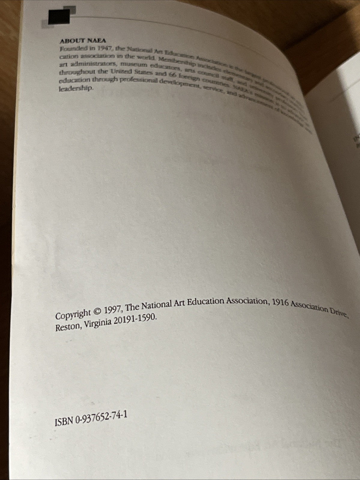 NEW TECHNOLOGIES AND ART EDUCATION: IMPLICATIONS FOR By Diane C. Gregory 1997
