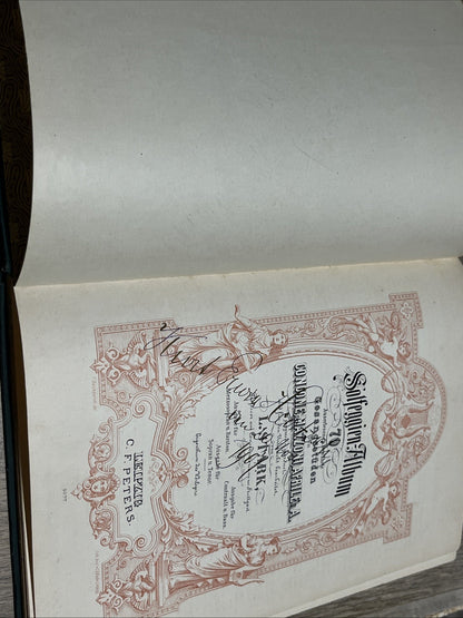 Solfeggien-Album für mittlere Stimme Solfeggio Album for Medium Voice