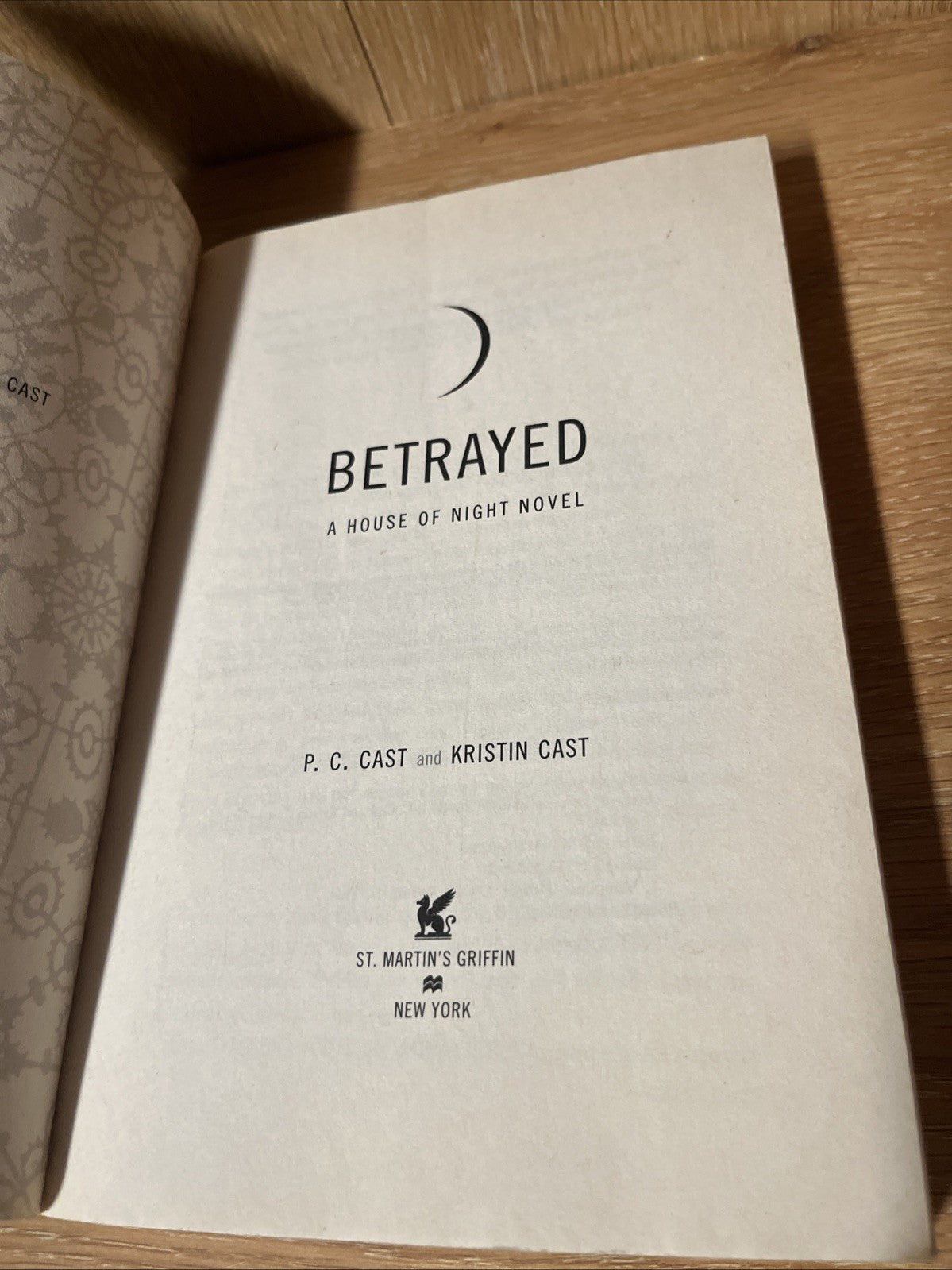 PC Cast Kristin Cast House Of Night Series Betrayed , Burned &  Hunted Set Of 3