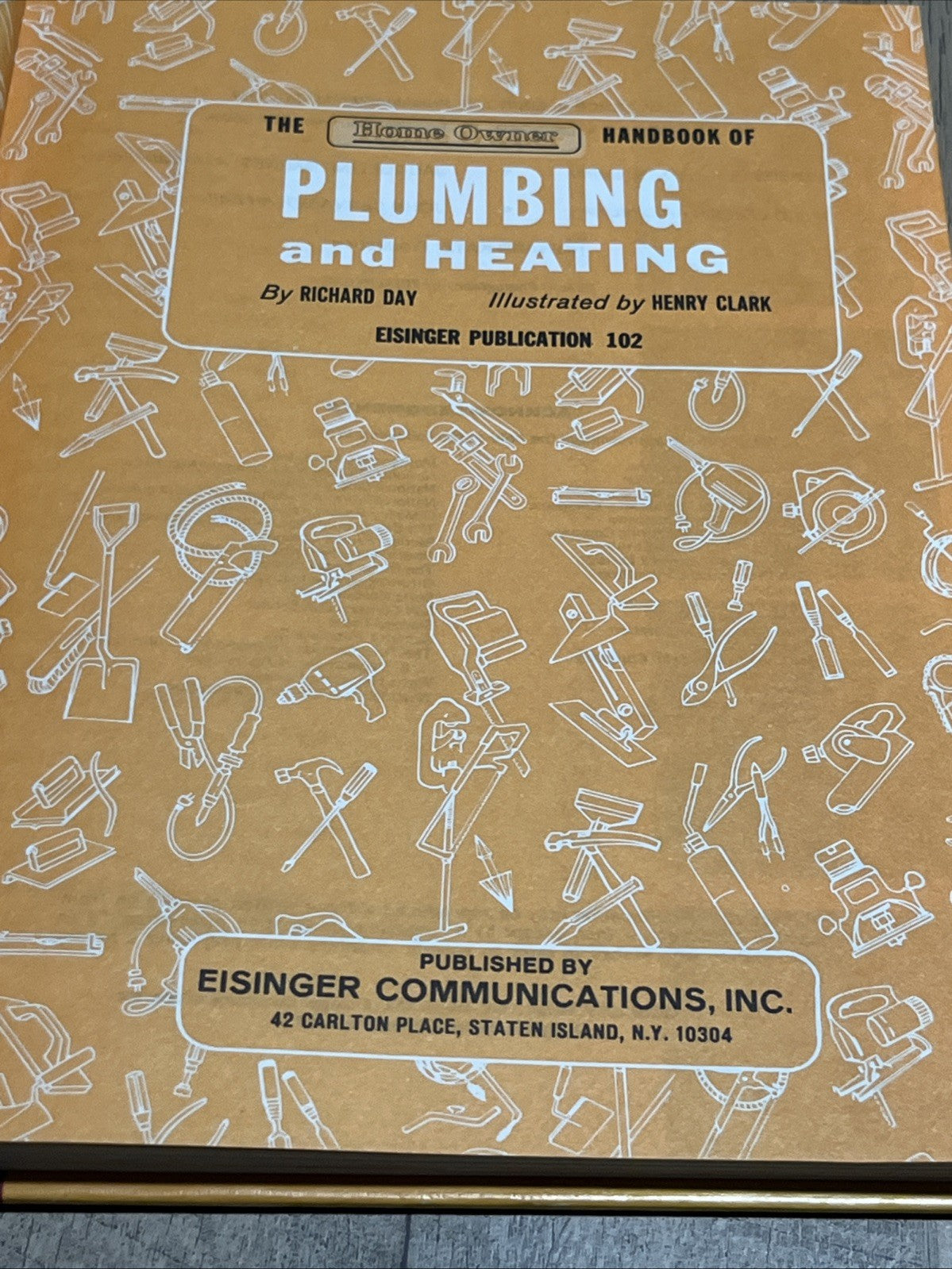 The Home Owner Handbook Of Carpentry and Woodworking by Robert Brightman 1981