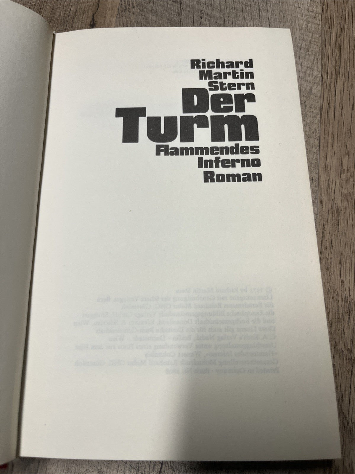 Der Turm Roman - Richard Martin Stern ; Flammendes Inferno