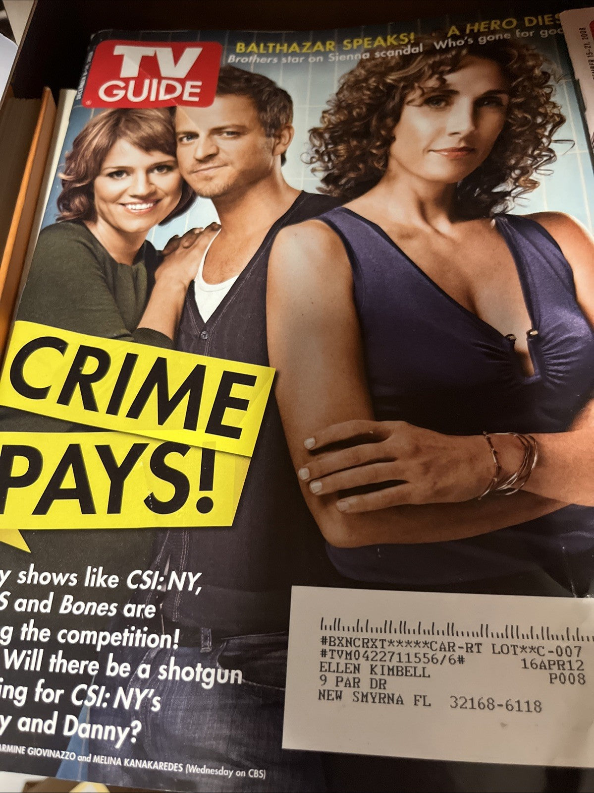 TV GUIDES LOT OF 22  MAGAZINES NCIS Dynamic Duo, Lost, Hot Bods! 2006 -2011