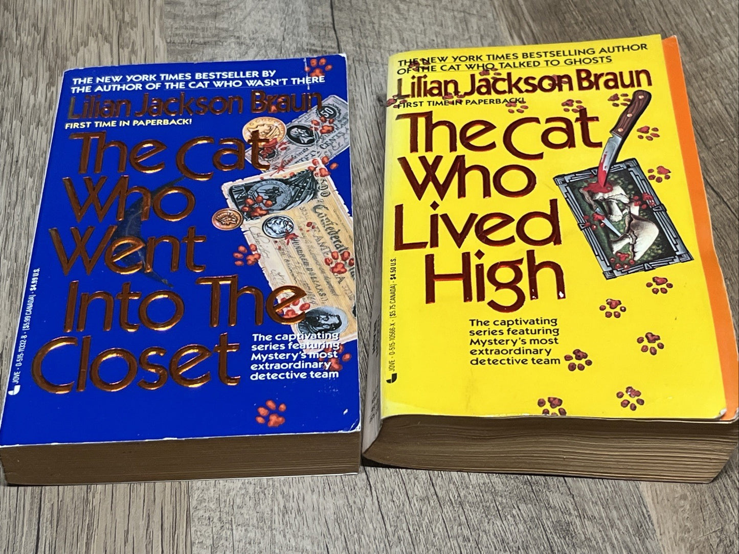 Lilian Jackson Braun Lot of 2 Books of Cat Who Mystery Series Paperback