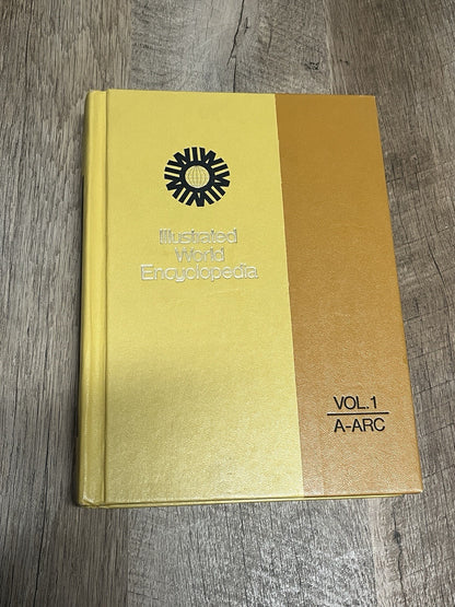 Illustrated World Encyclopedia  Volume 1 - 15 Complete Set 1972