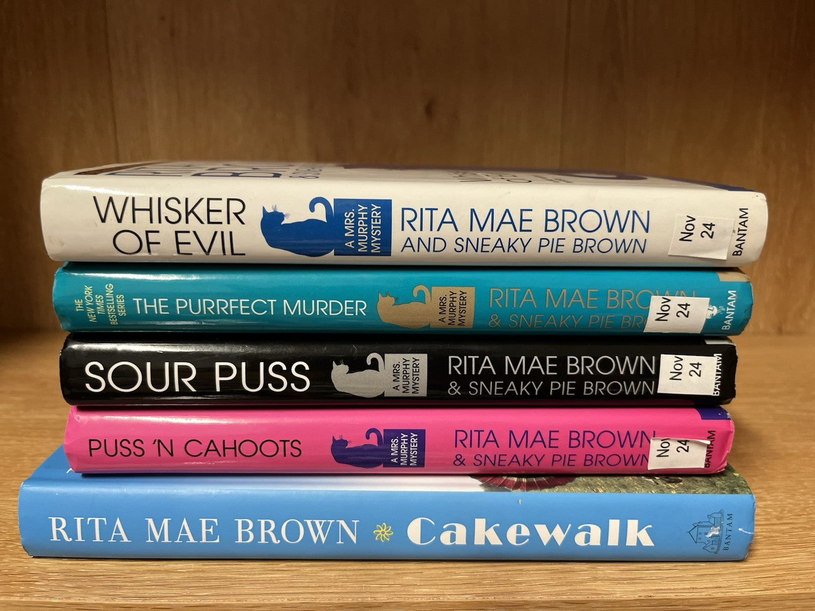 Rita Mae Brown Books 5 Lot Mrs. Murphy Mystery Rita Mae Brown Hardcover A Novel
