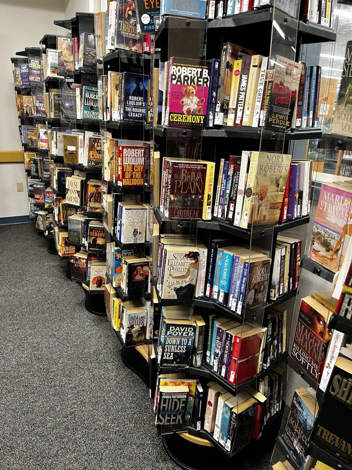 Lot of 10 Pounds(lbs) Books: Genre Fiction/Non-fiction/Cooking Random