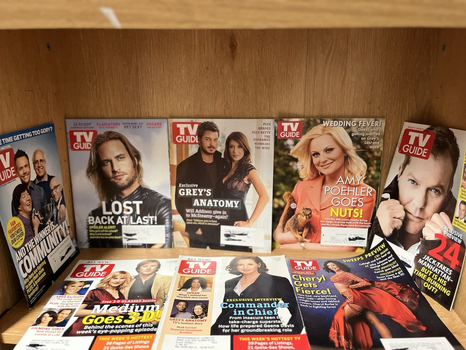 Lot of 30 TV Guide Magazine Issues 1999/2005/2006/2007/2008/2009/2010/2011/2012