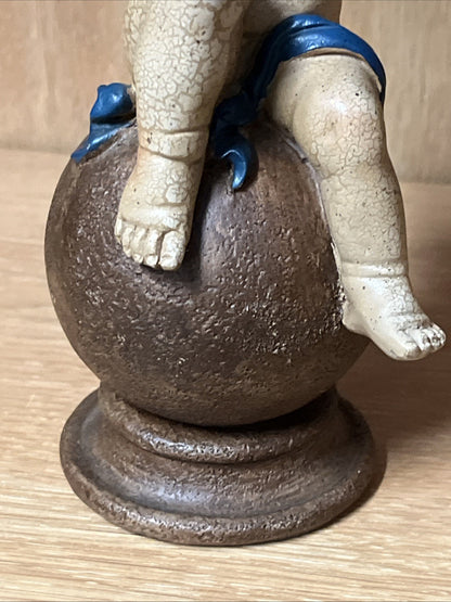 Figure Angel with Flute on Ball made of Artificial Resin (9 x 22 cm)