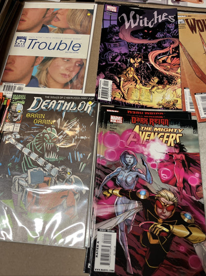 Comic Book Mystery Lot 32 Mixed Marvel No Dupli Bulk Mixed Marvel Comic Book