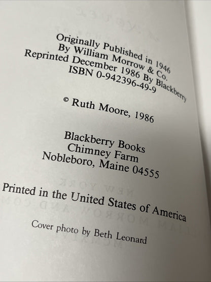 Spoonhandle 1st Edition by Ruth Moore 1986 Paperback