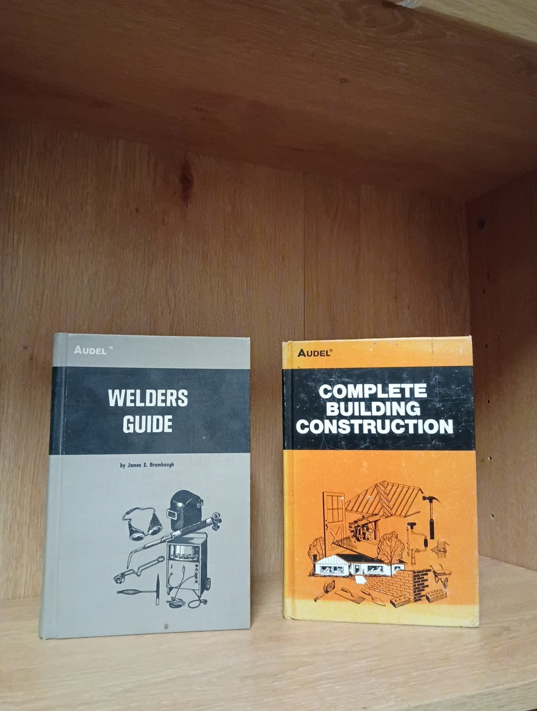 Audel Welders Guid and Complete Building Construction - 1st Edition-1973 & 1978