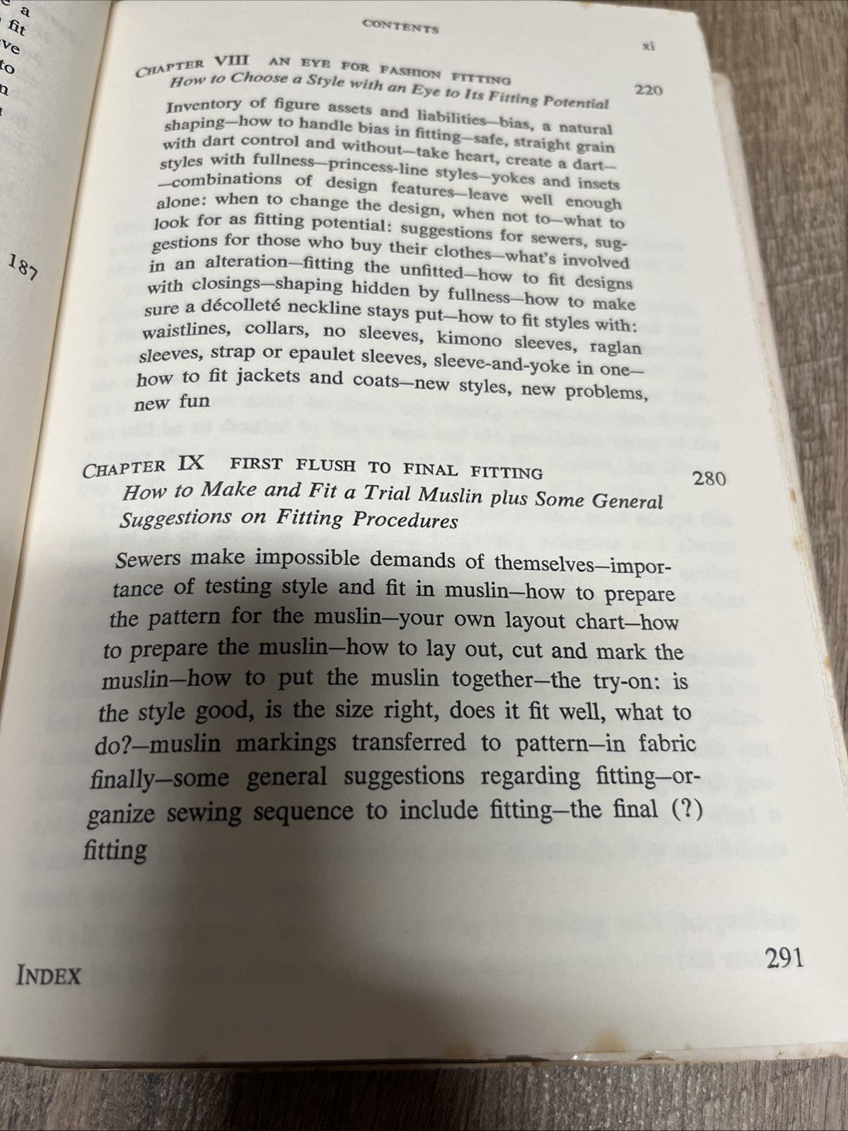 How to make clothes that fit & flatter by Adele P Margolis HCDC 1969