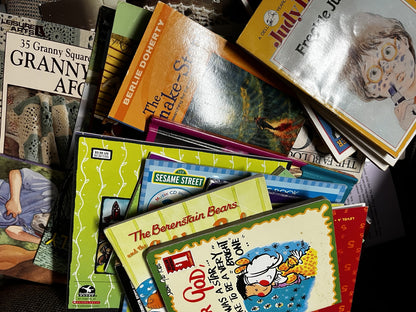 Bulk/Huge Lot of 40 Children's Kids Chapter Books - Random - Free Shipping!